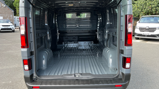Renault Trafic Lwb Diesel LL30 Blue dCi 130 Advance [Safety] Van - Image 12